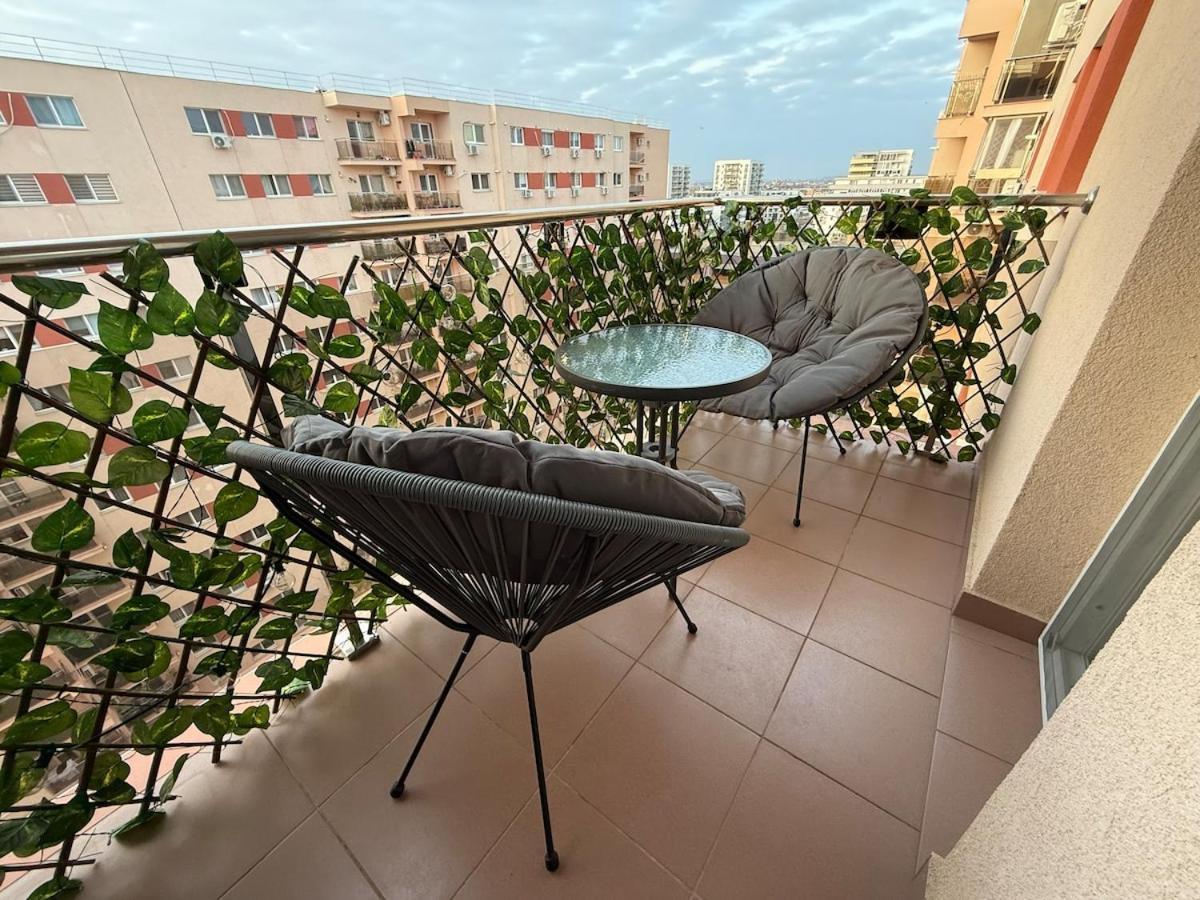 Spacious Serenity Apartament *